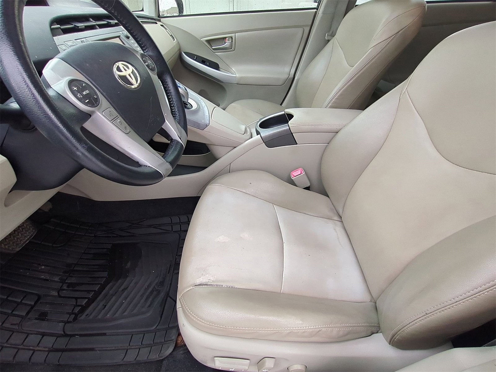 Thumbnail: 2012 Toyota Prius - 16