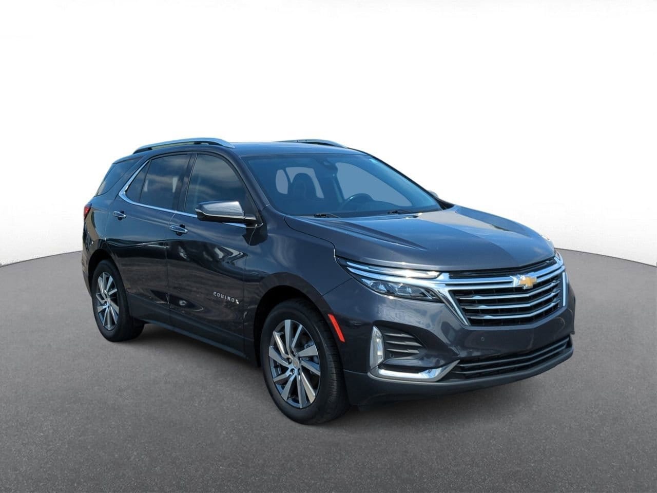 Used 2022 Chevrolet Equinox Premier with VIN 2GNAXNEV7N6156060 for sale in Troy, MI