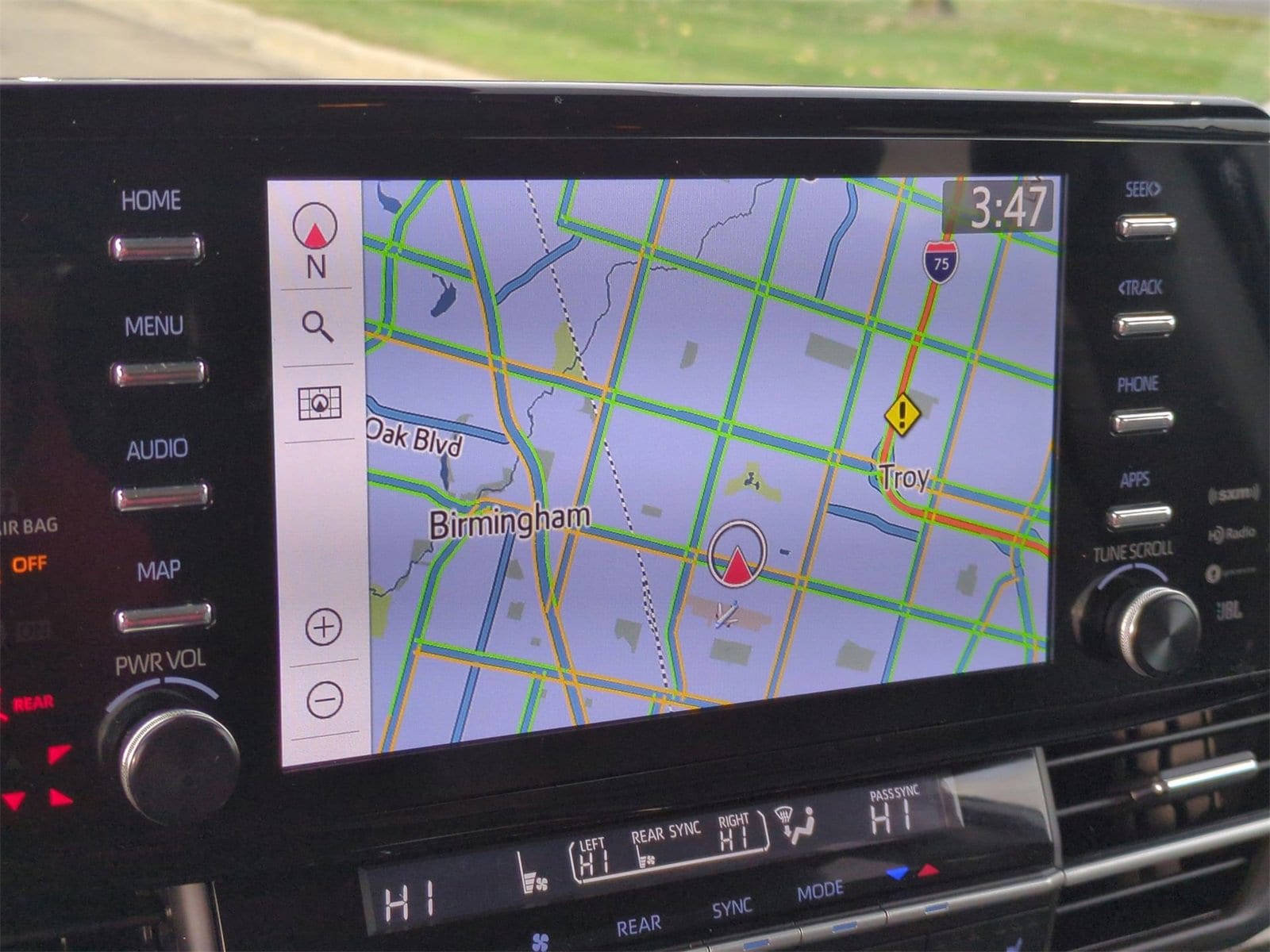 Thumbnail: 2024 Toyota Sienna - 28