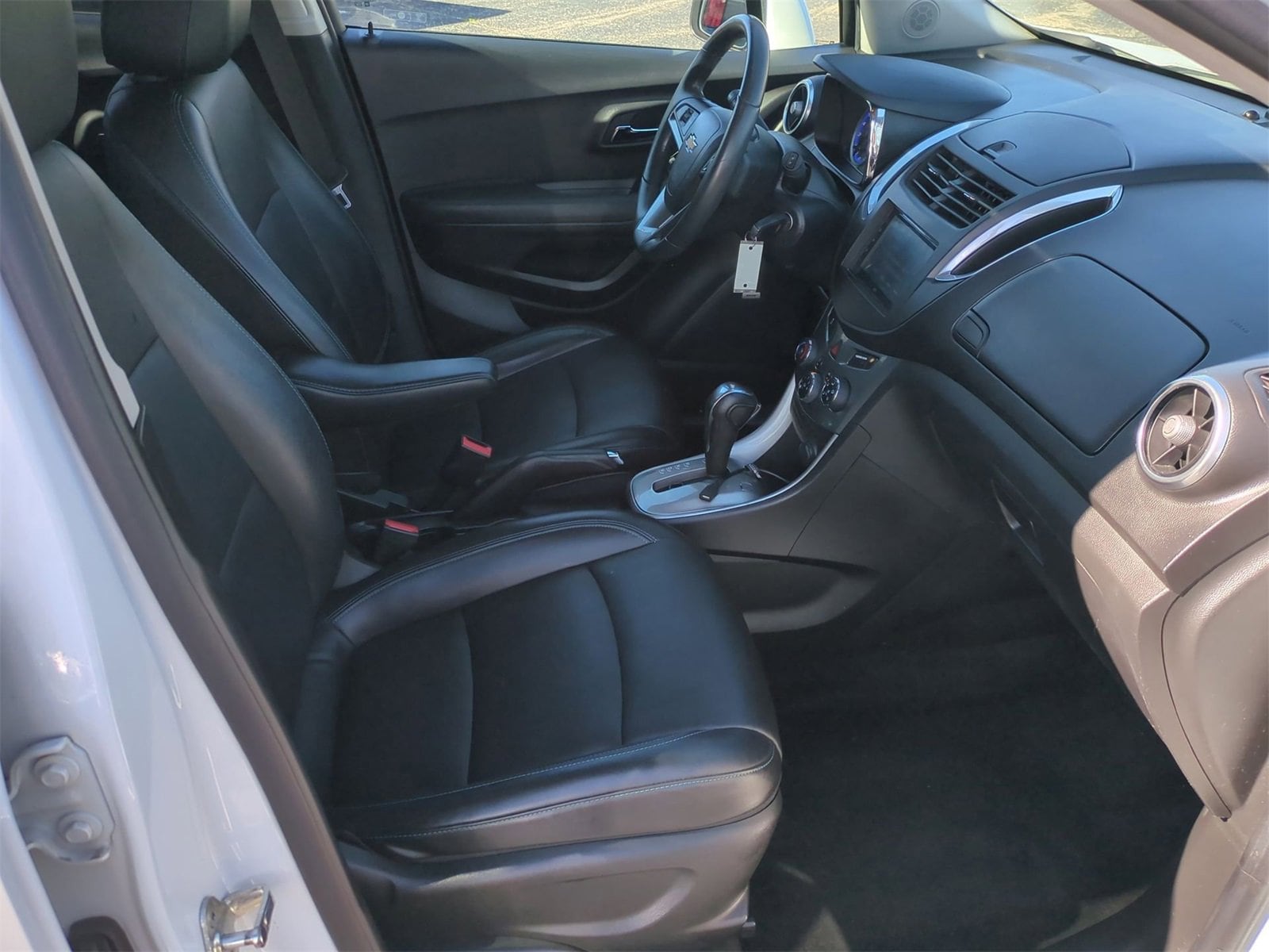 Thumbnail: 2016 Chevrolet Trax - 22