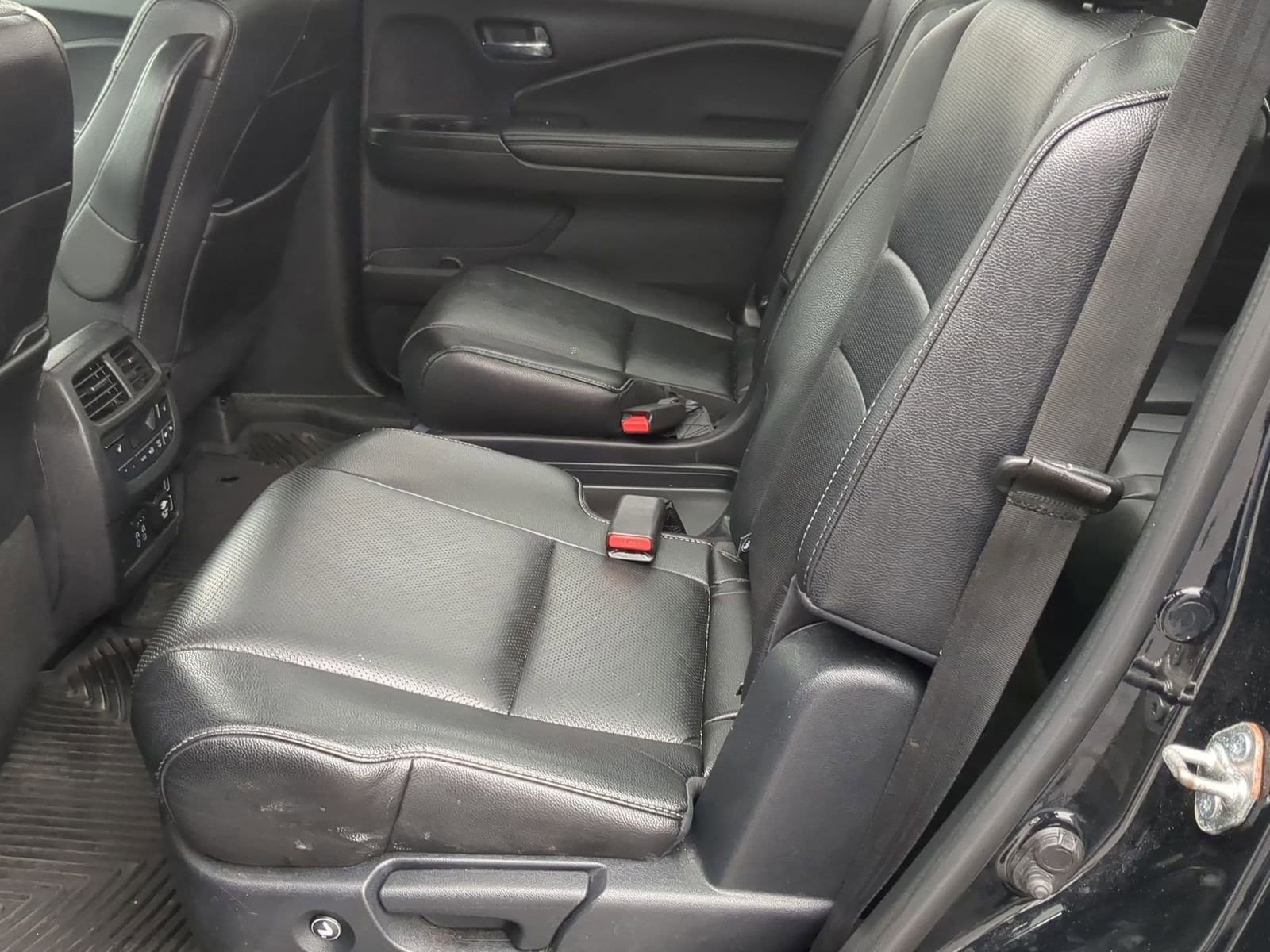 Thumbnail: 2019 Honda Pilot - 19