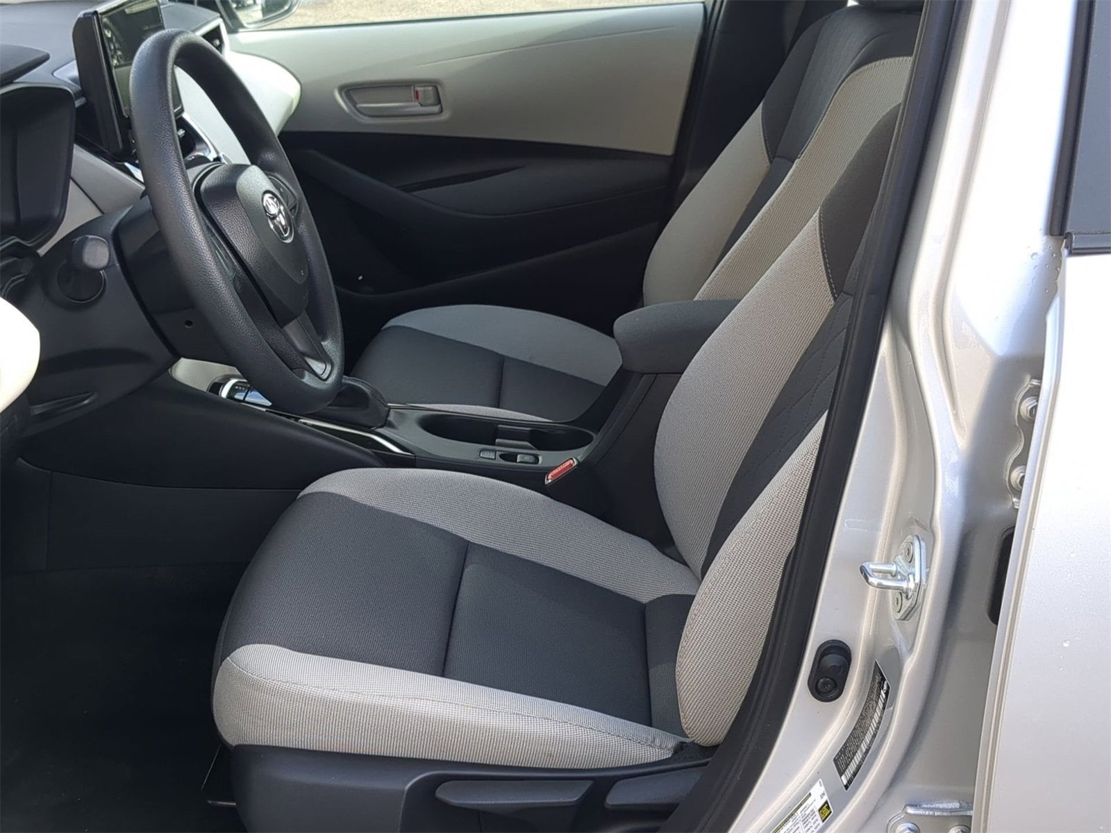 Thumbnail: 2025 Toyota Corolla - 22