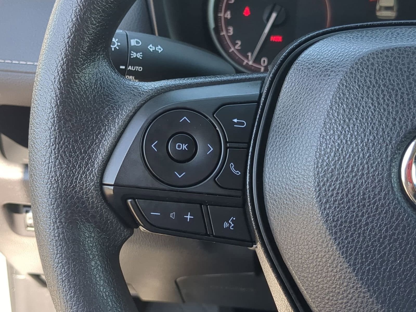 Thumbnail: 2025 Toyota RAV4 - 23