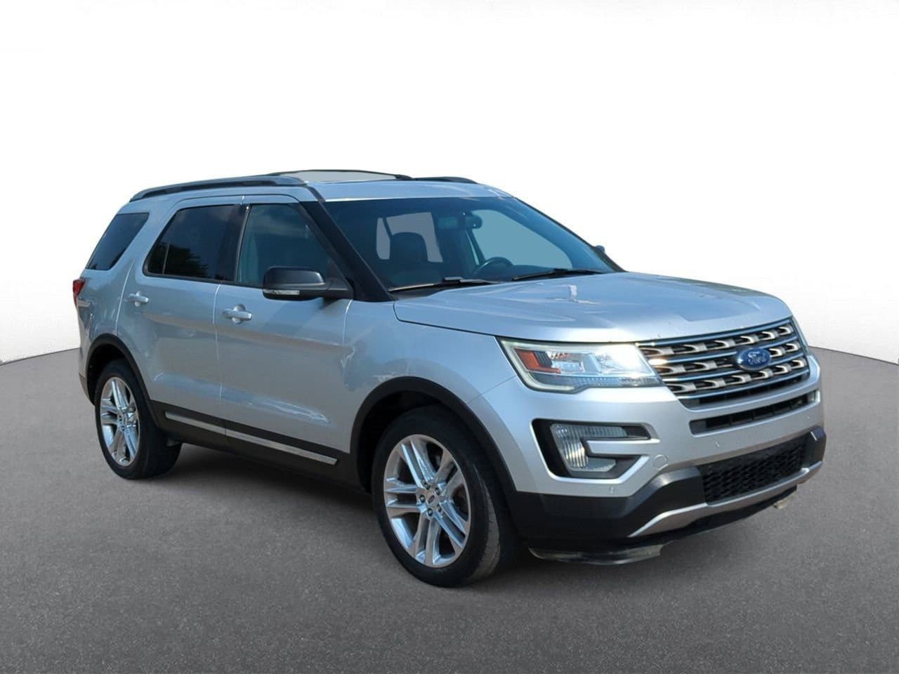 Thumbnail: 2016 Ford Explorer - 2
