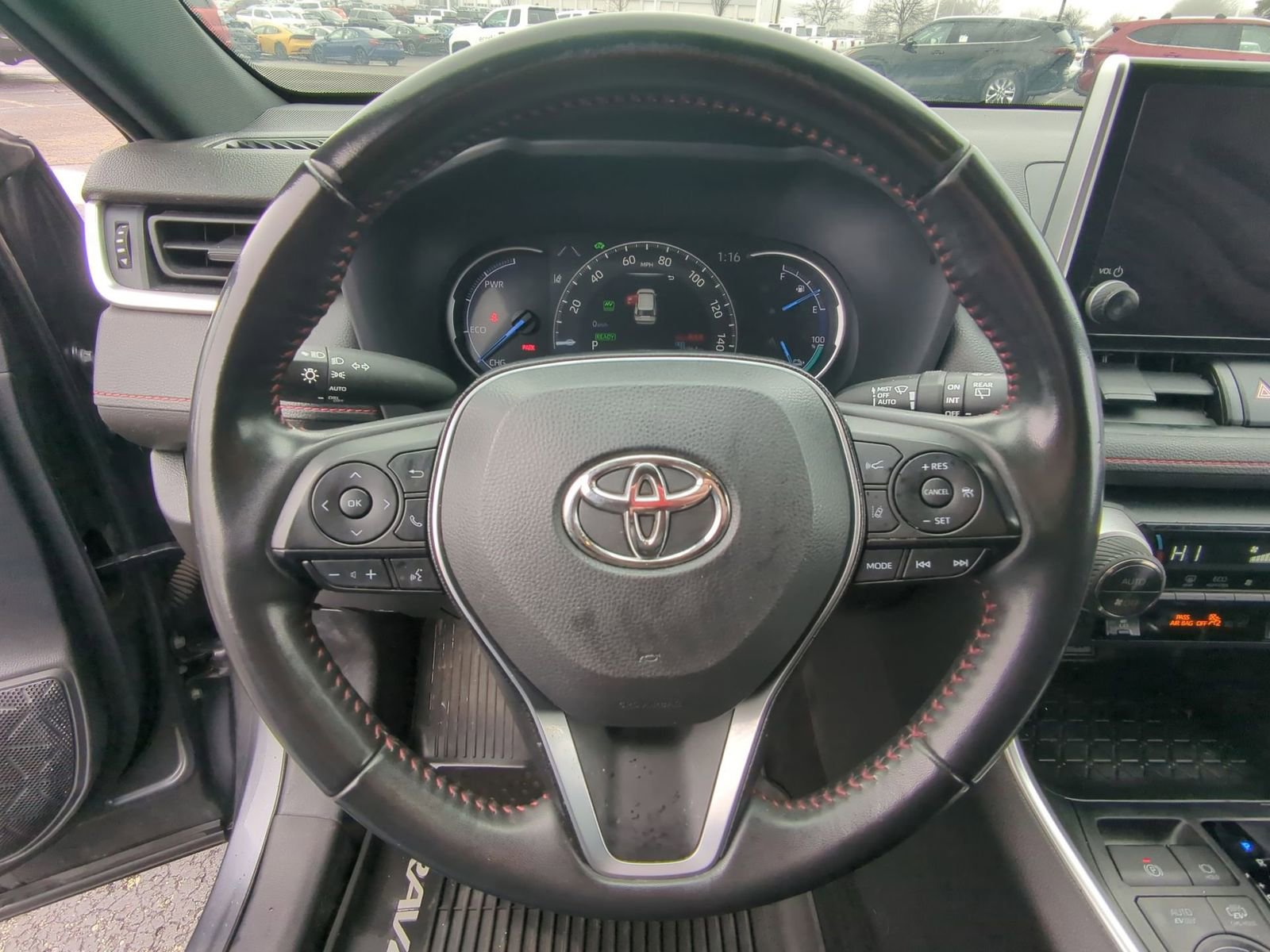 Thumbnail: 2023 Toyota RAV4 - 22