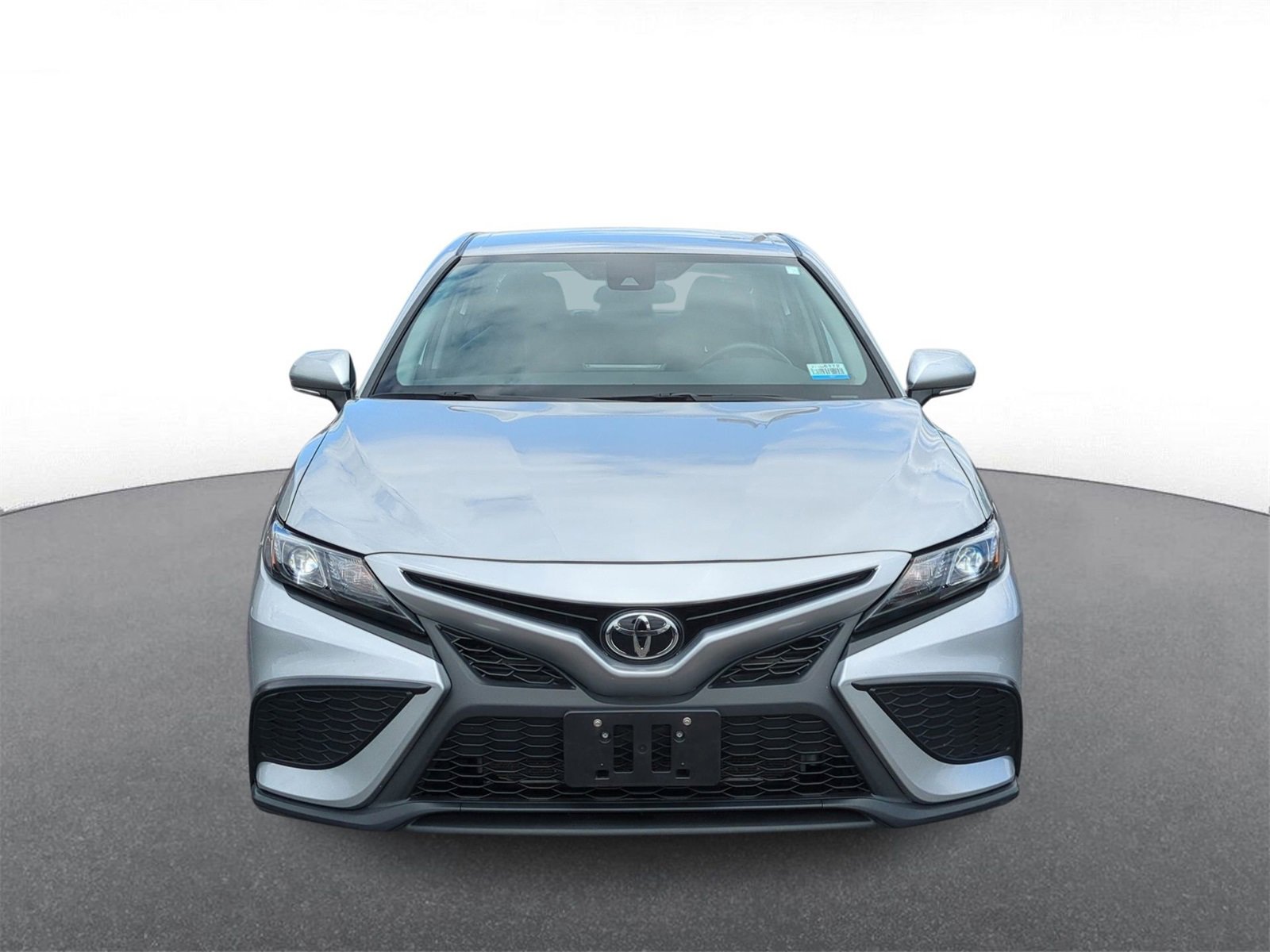 2024 Toyota Camry SE photo 3