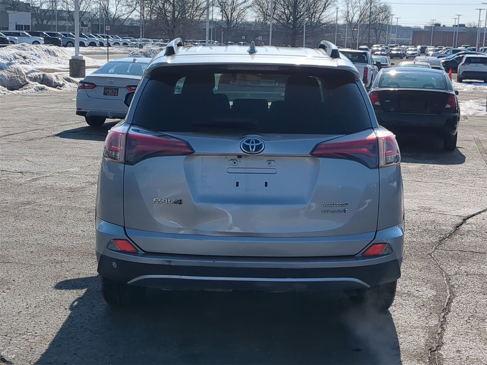 Thumbnail: 2018 Toyota RAV4 - 13