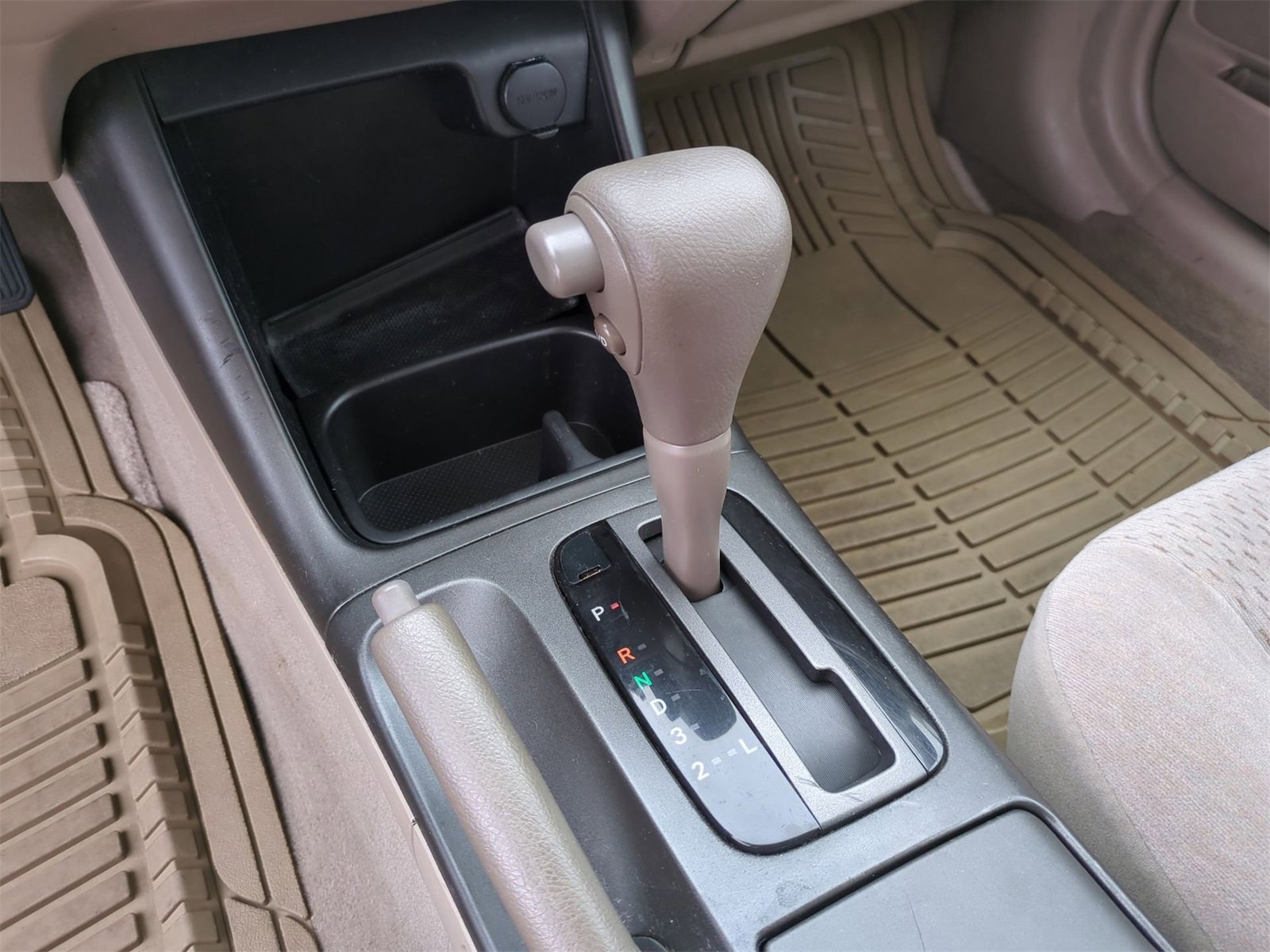 Thumbnail: 2003 Toyota Camry - 31