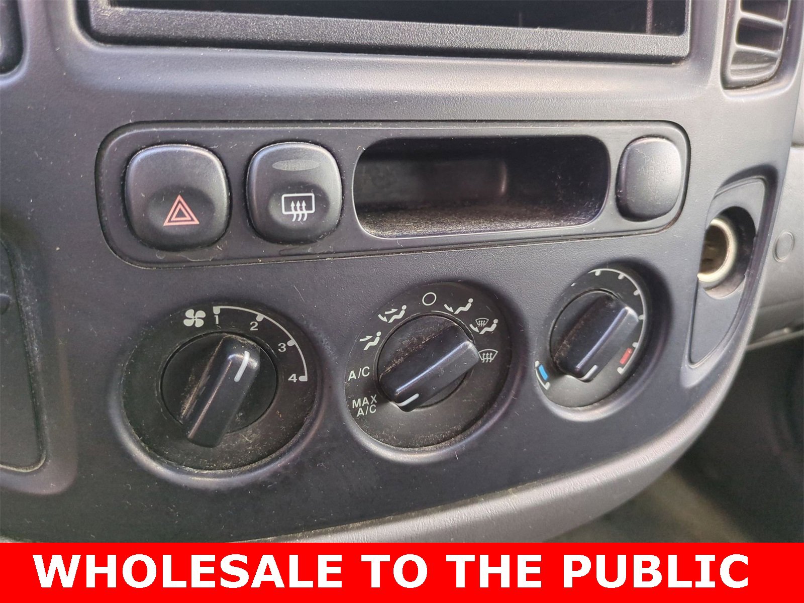 Thumbnail: 2005 Ford Escape - 27