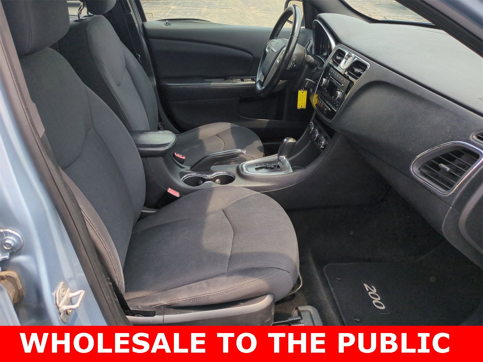 Thumbnail: 2013 Chrysler 200 - 18