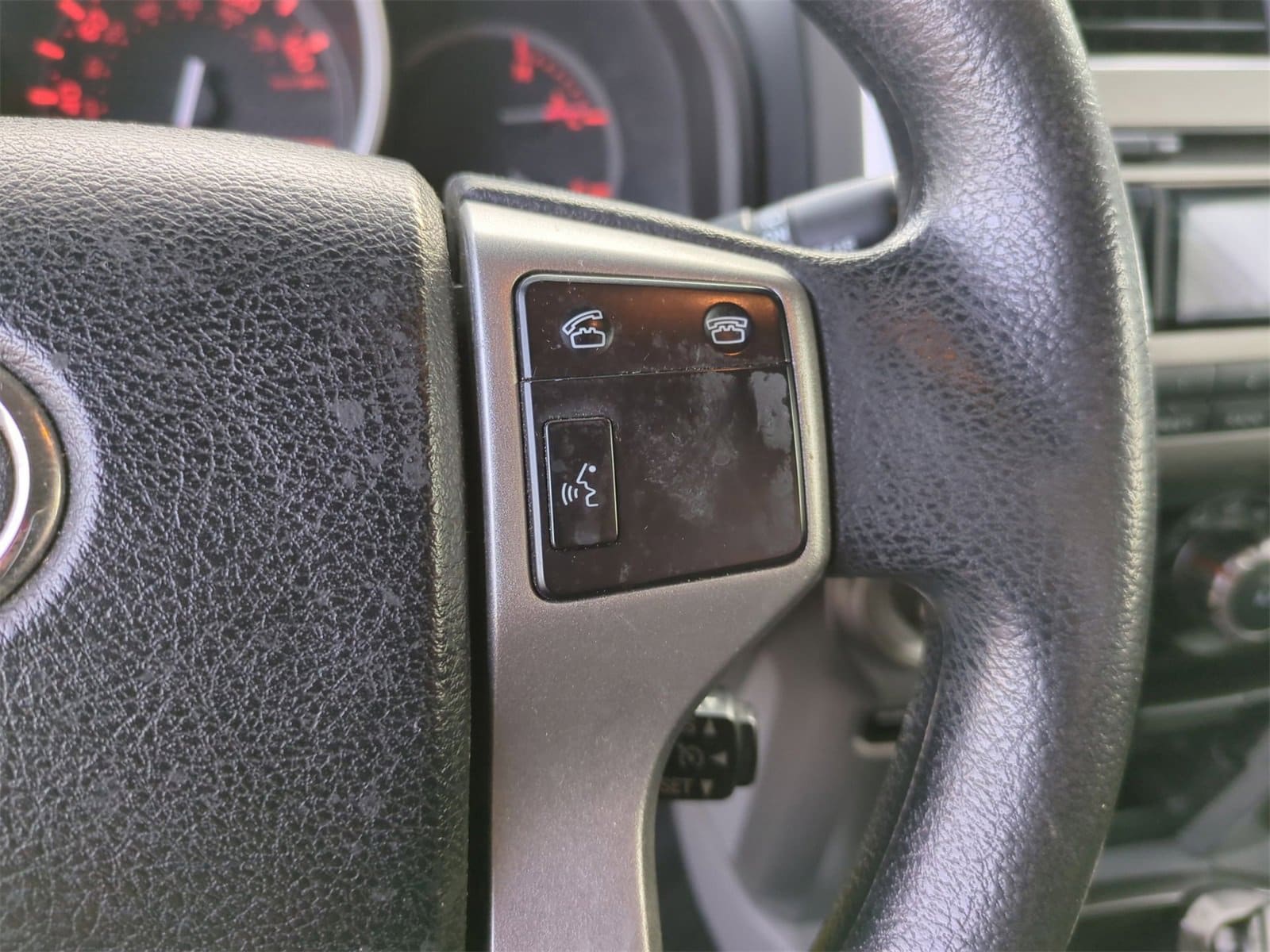 Thumbnail: 2013 Toyota 4Runner - 23