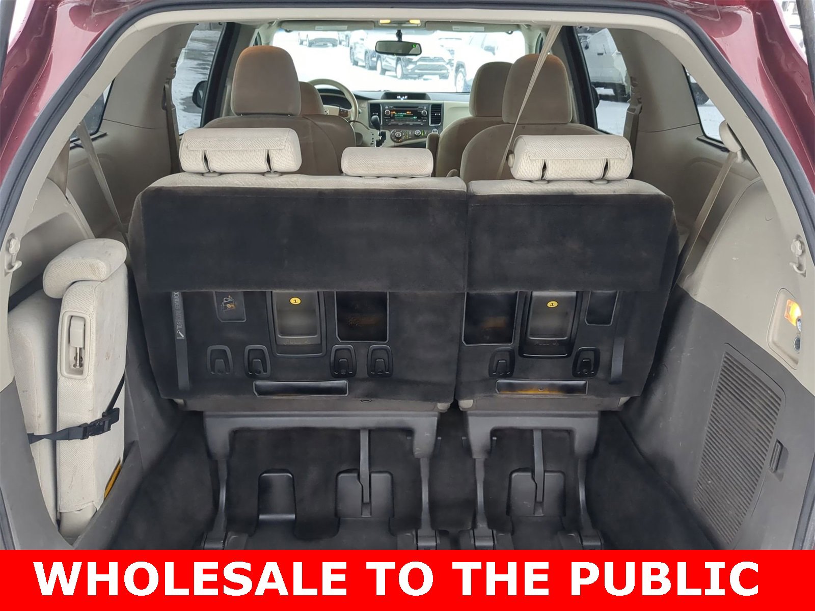 Thumbnail: 2012 Toyota Sienna - 33