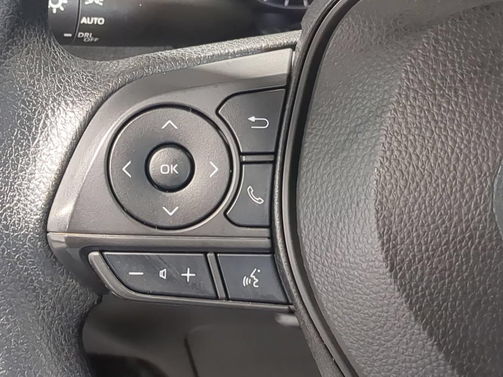 2024 Toyota Corolla Cross S - Photo 23