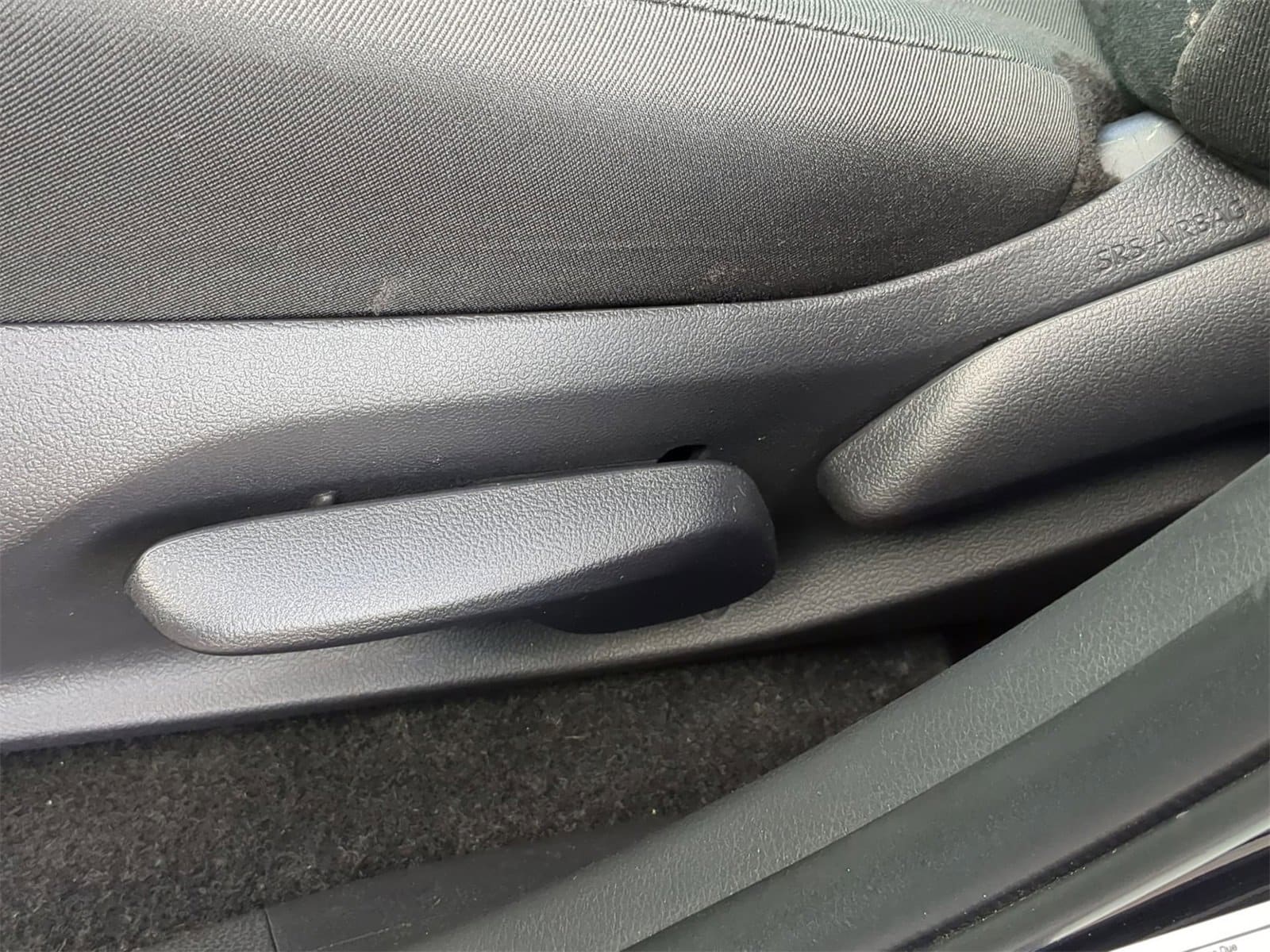 Thumbnail: 2025 Toyota RAV4 - 24