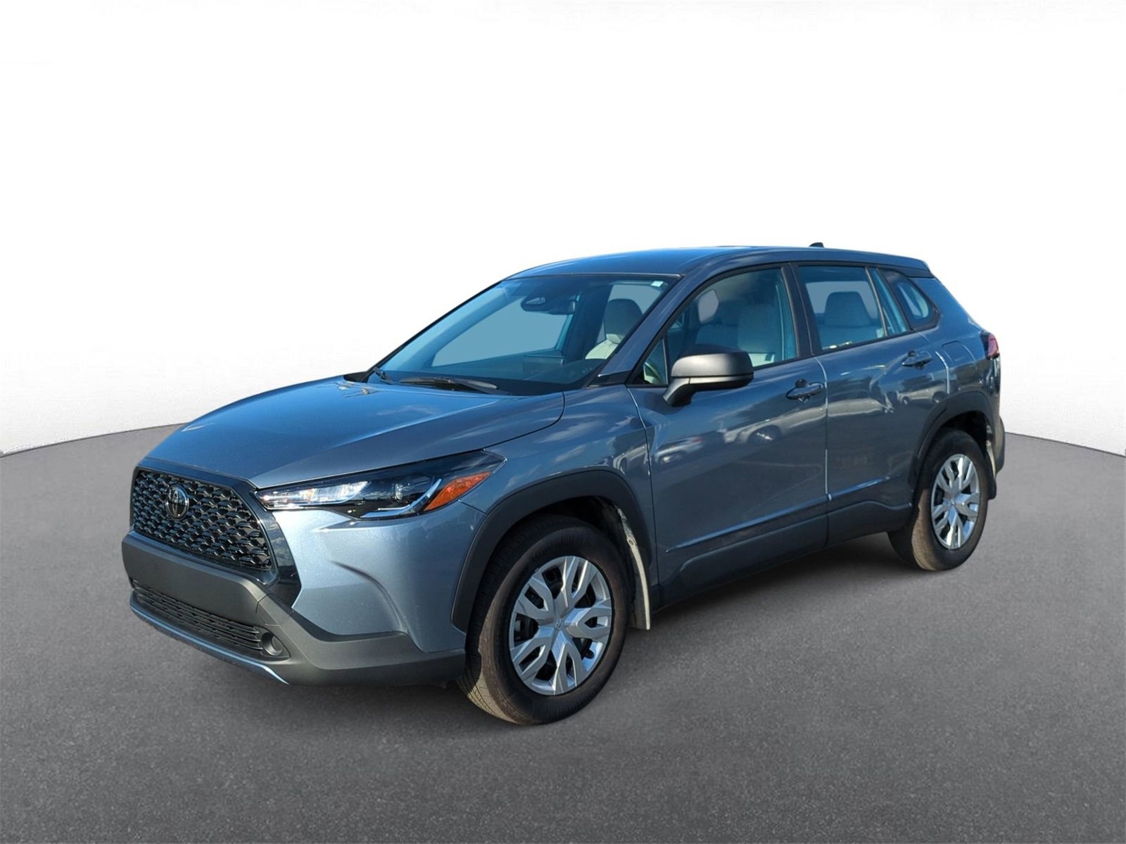 2025 Toyota Corolla Cross L photo 4