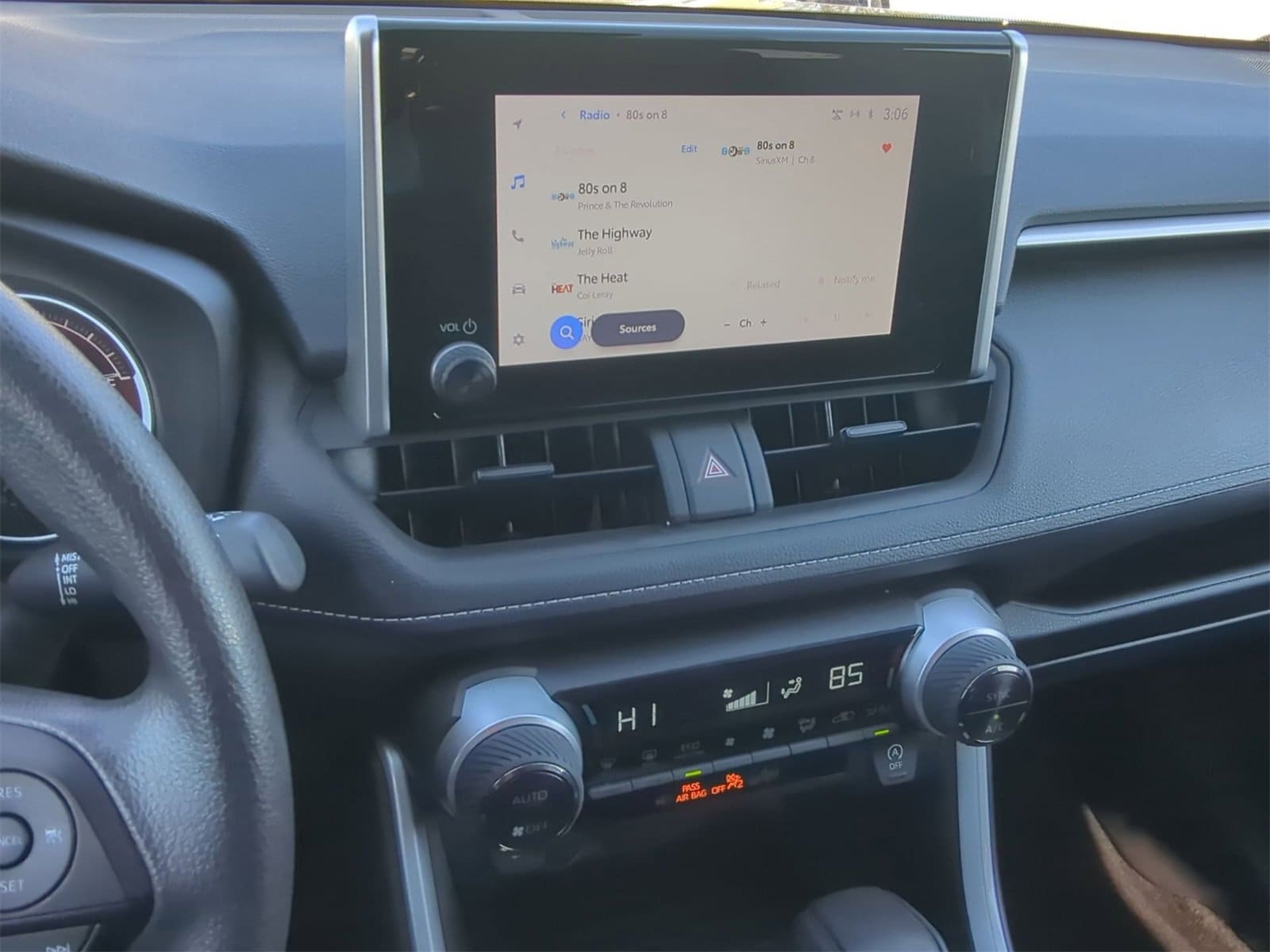 Thumbnail: 2024 Toyota RAV4 - 34