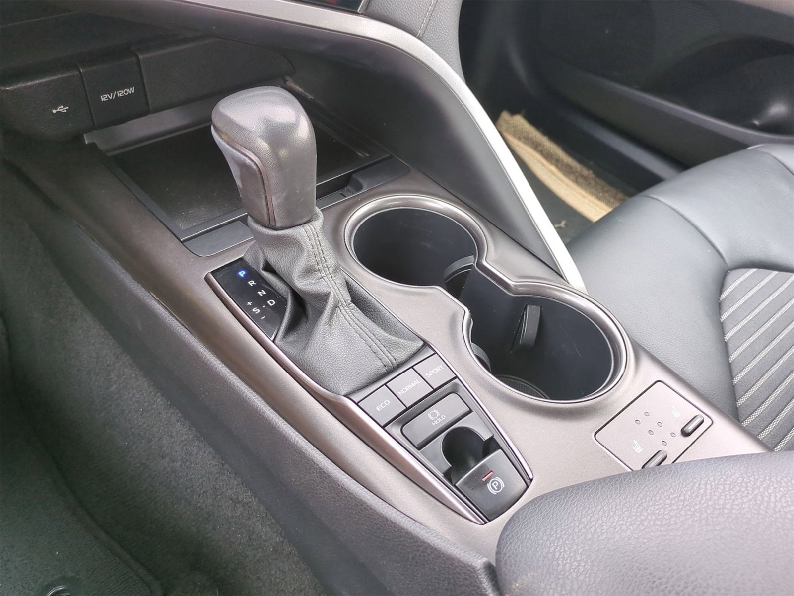 Thumbnail: 2024 Toyota Camry - 26
