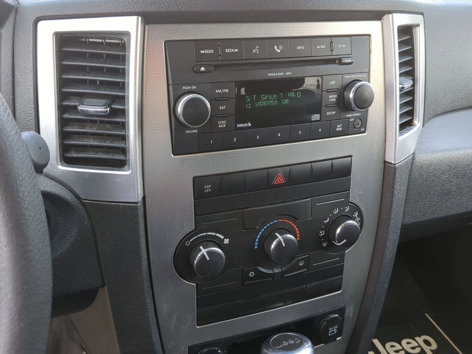 Thumbnail: 2009 Jeep Grand Cherokee - 27