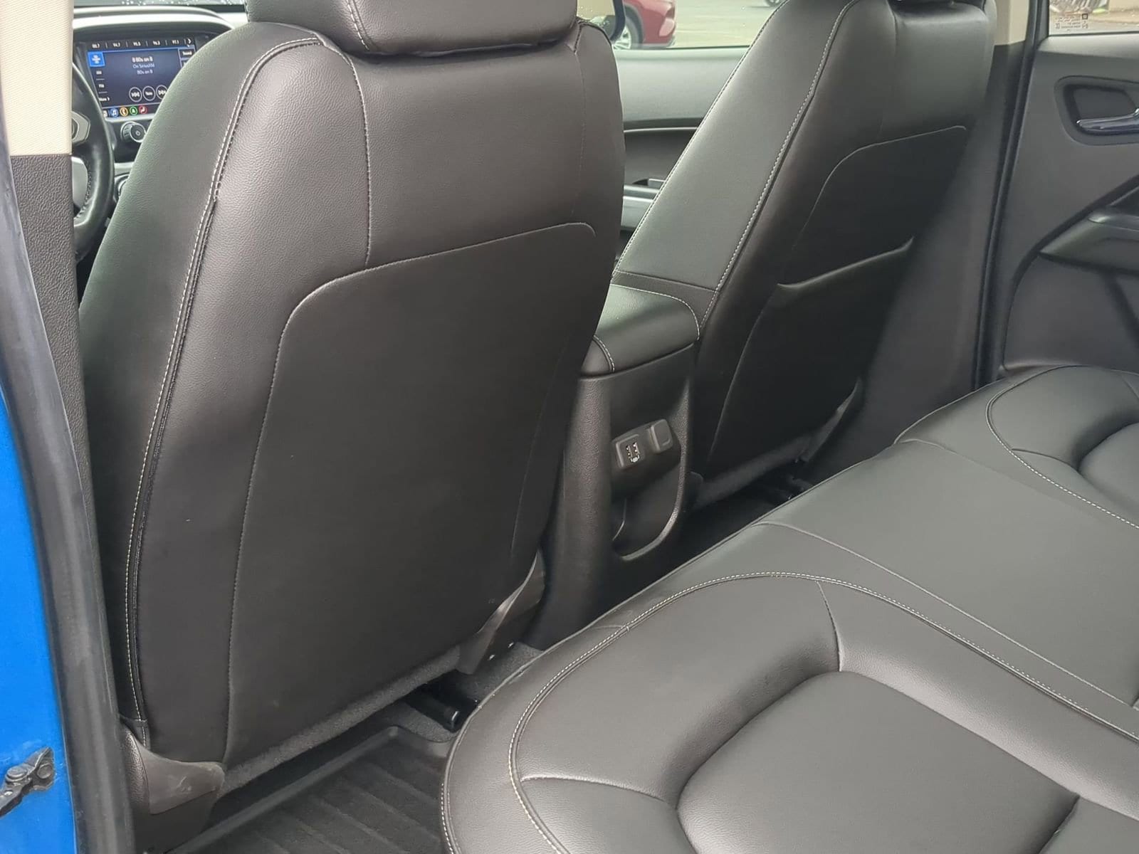 Thumbnail: 2022 Chevrolet Colorado - 18