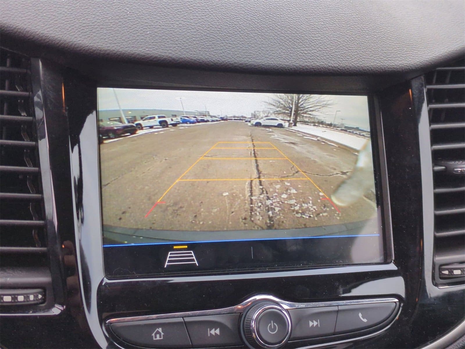 Thumbnail: 2019 Chevrolet Trax - 29