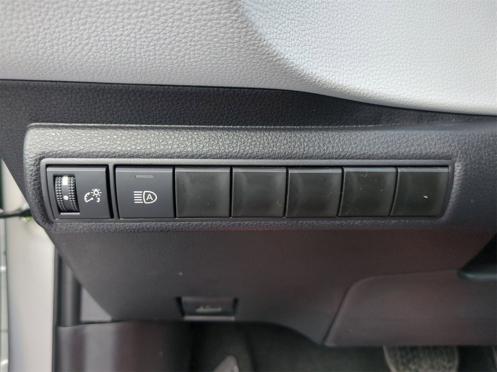 Thumbnail: 2026 Toyota Corolla - 28