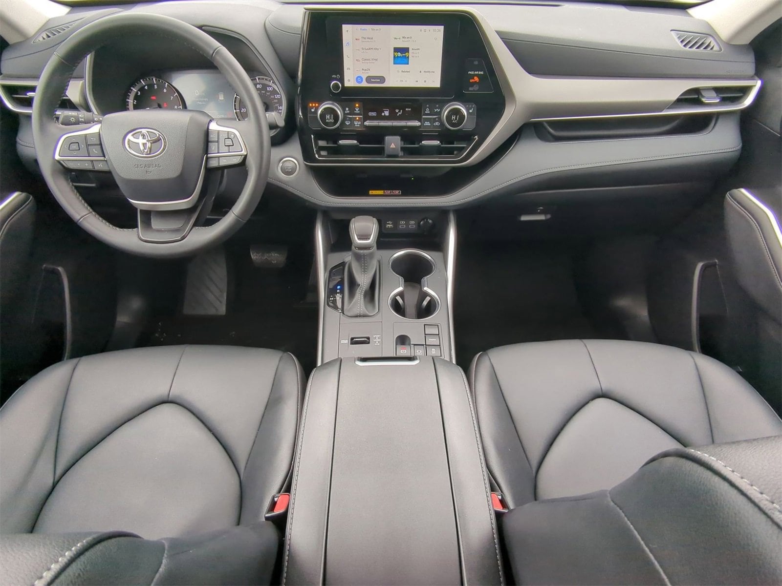 Thumbnail: 2025 Toyota Highlander - 22