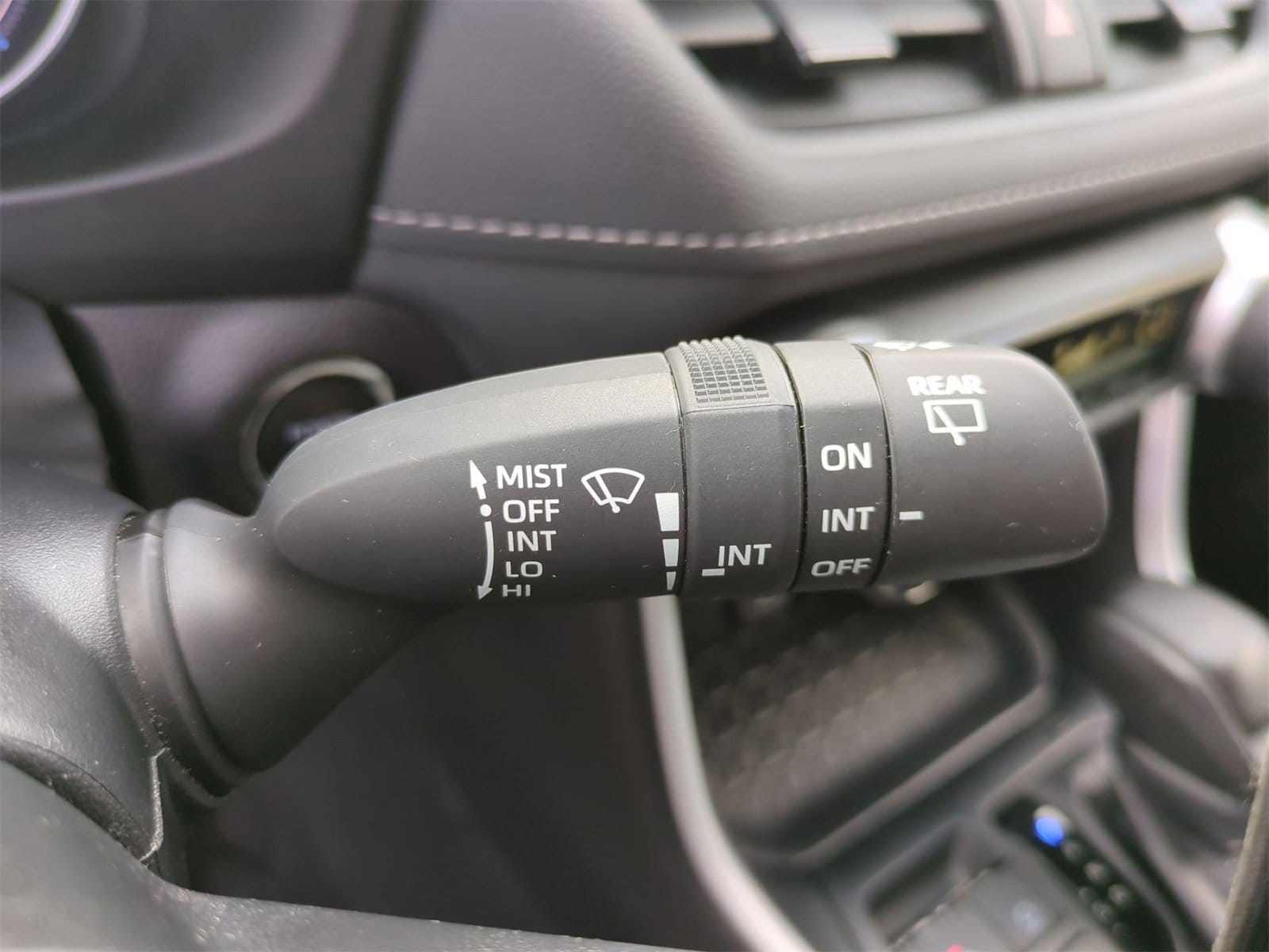 Thumbnail: 2024 Toyota RAV4 - 25