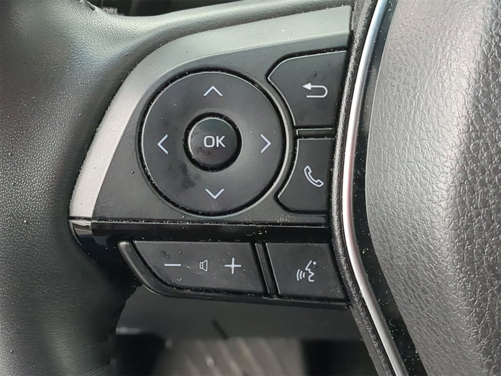 Thumbnail: 2024 Toyota Venza - 30