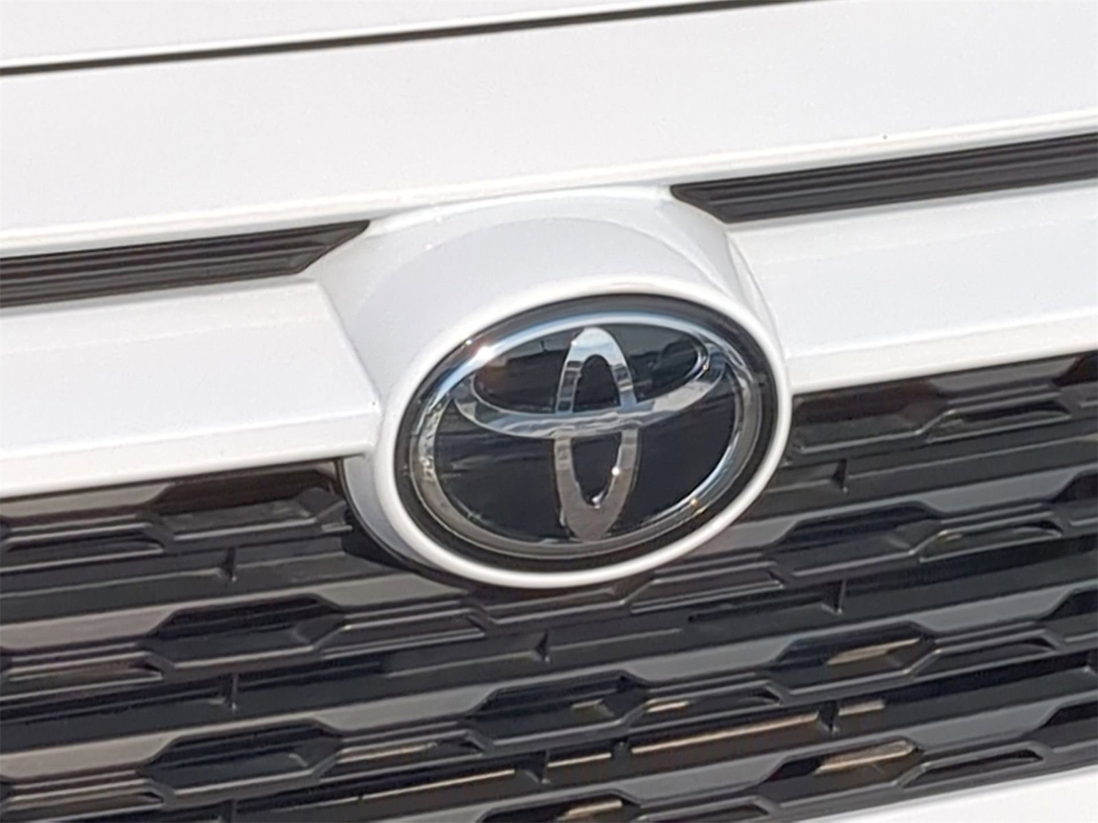 Thumbnail: 2025 Toyota RAV4 - 19