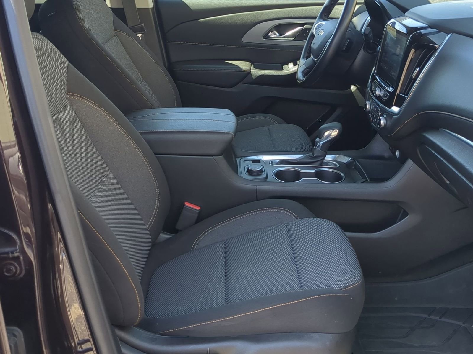 Thumbnail: 2021 Chevrolet Traverse - 21