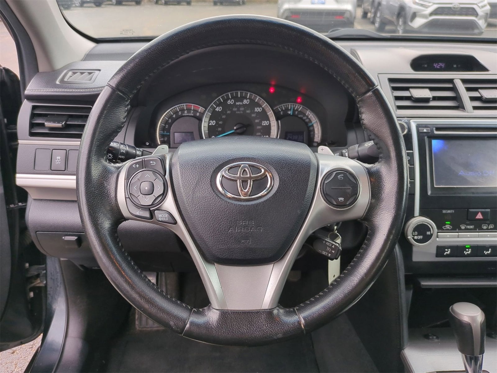 Thumbnail: 2012 Toyota Camry - 23