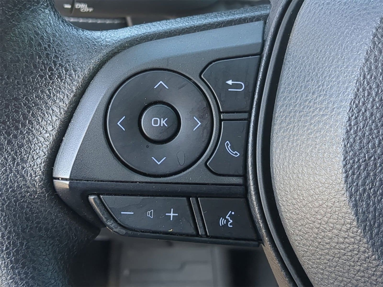 Thumbnail: 2023 Toyota RAV4 - 30