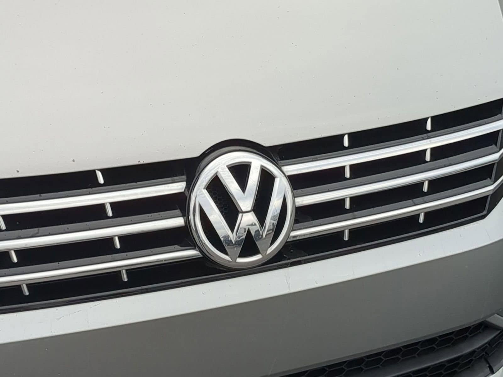 Thumbnail: 2014 Volkswagen Passat - 12