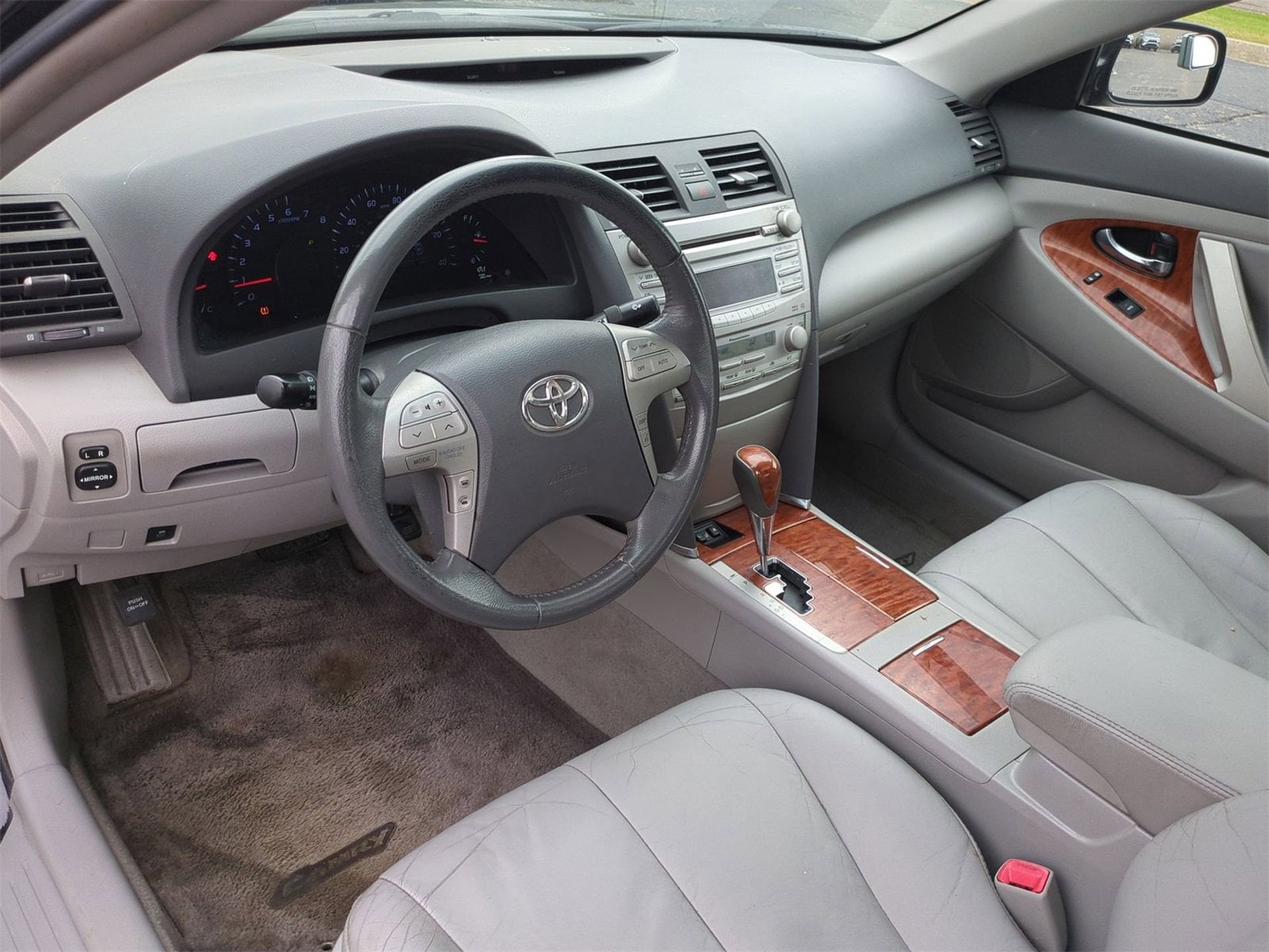Thumbnail: 2010 Toyota Camry - 10