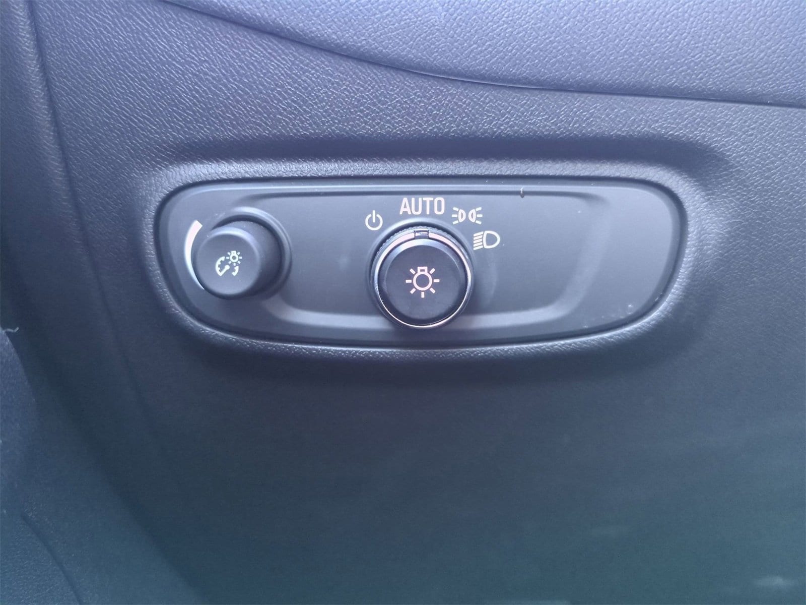 Thumbnail: 2023 Chevrolet Equinox - 27