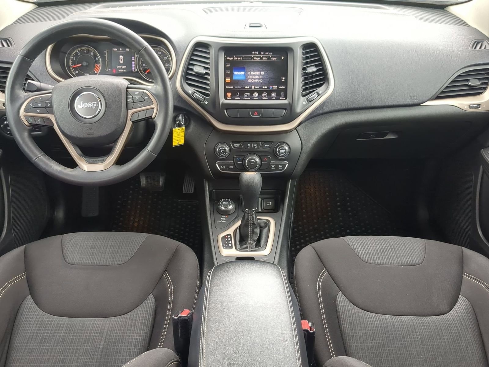Thumbnail: 2015 Jeep Cherokee - 15