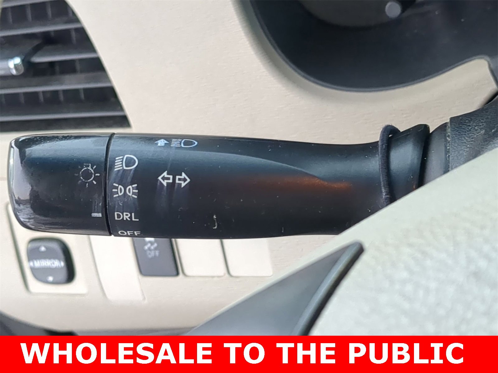 Thumbnail: 2012 Toyota Sienna - 28