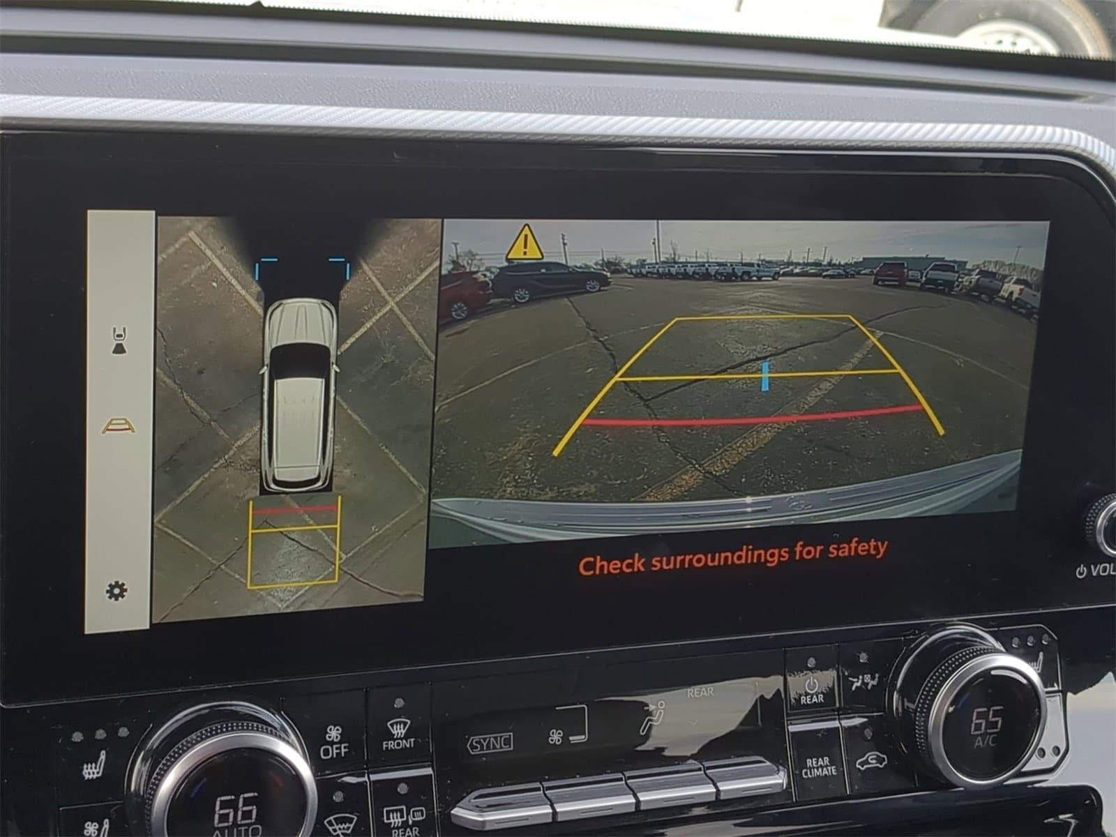 Thumbnail: 2023 Toyota Highlander - 37