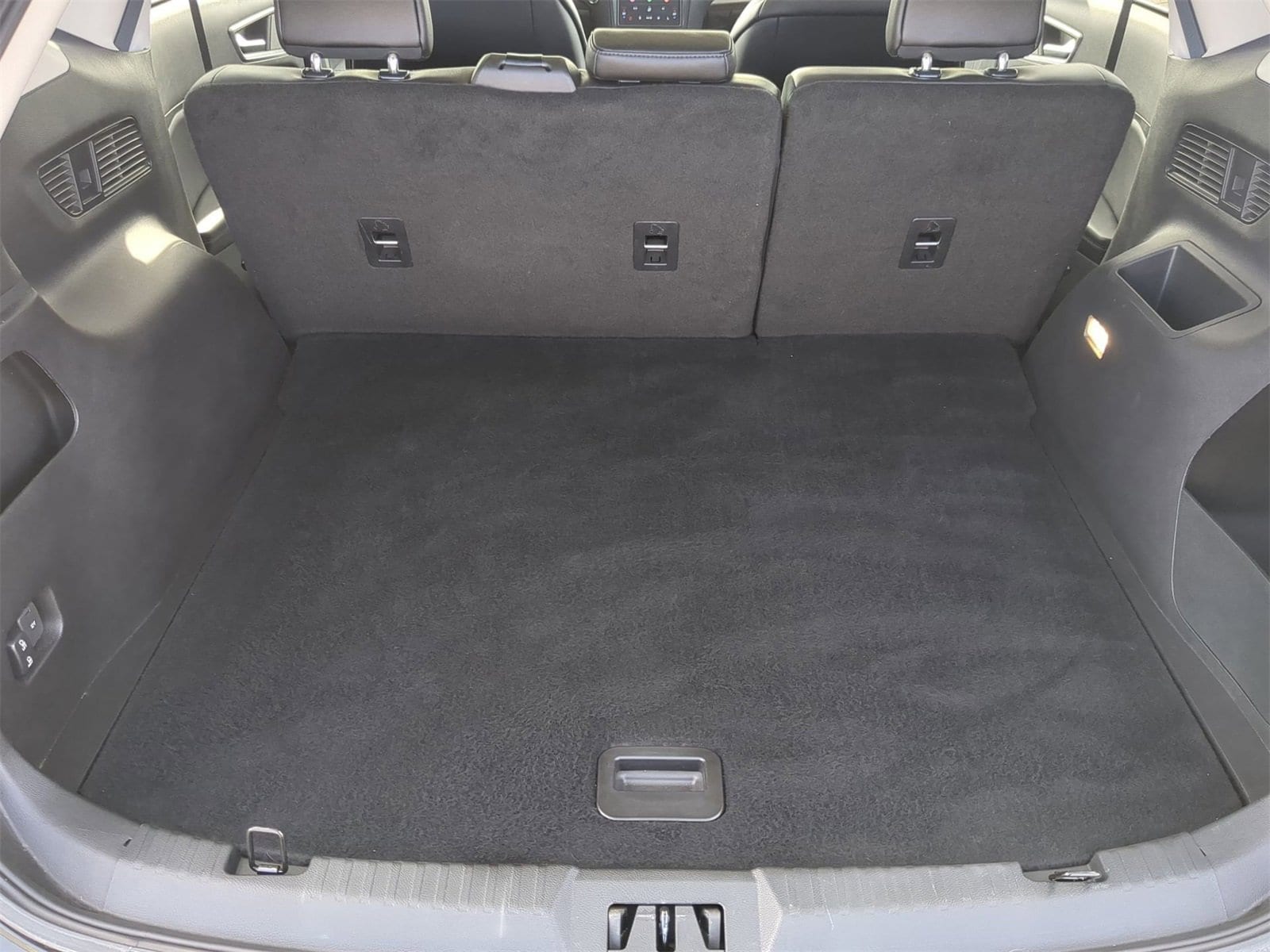 Thumbnail: 2024 Ford Edge - 39