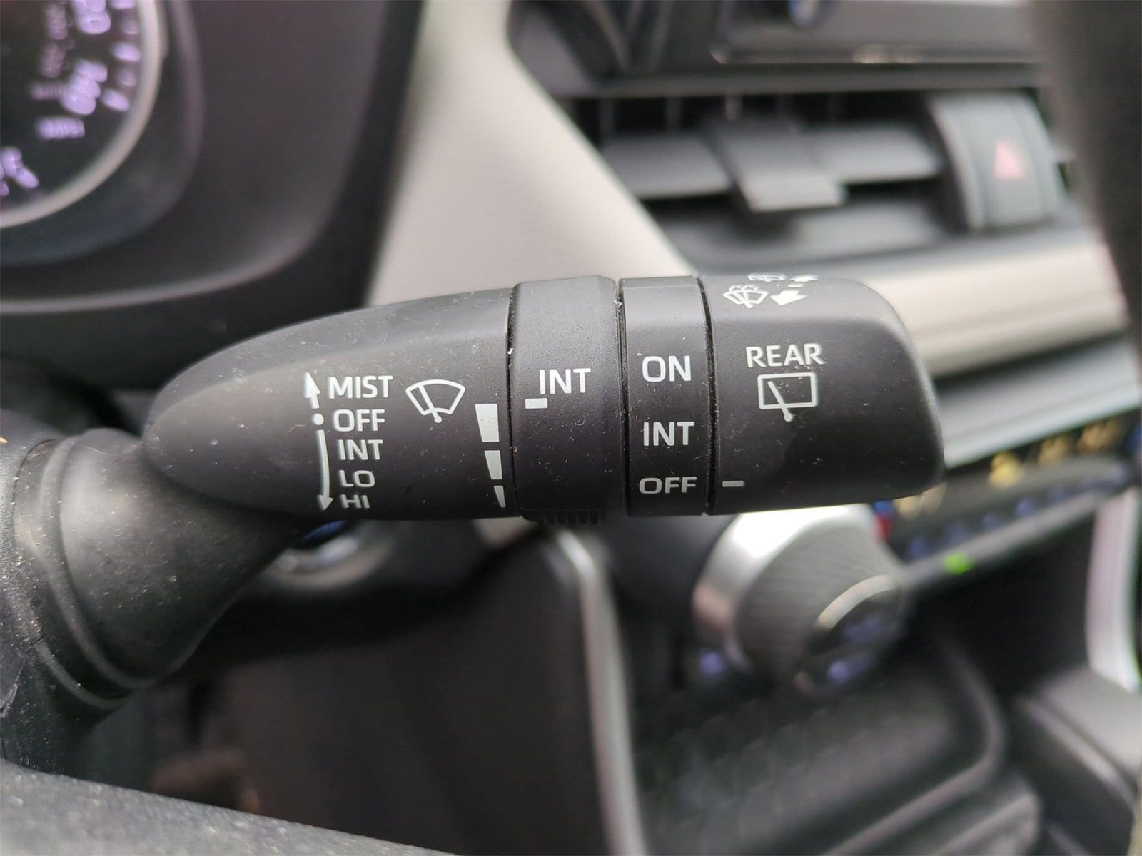 Thumbnail: 2019 Toyota RAV4 - 26