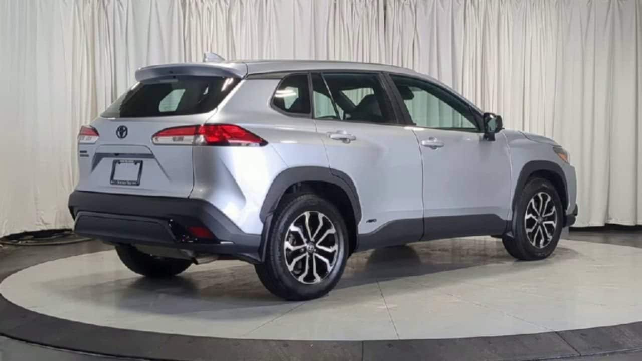 2024 Toyota Corolla Cross S - Photo 8