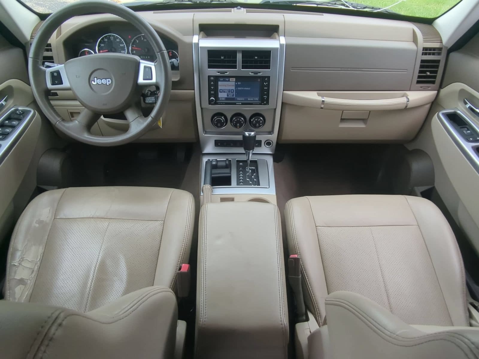 Thumbnail: 2009 Jeep Liberty - 15