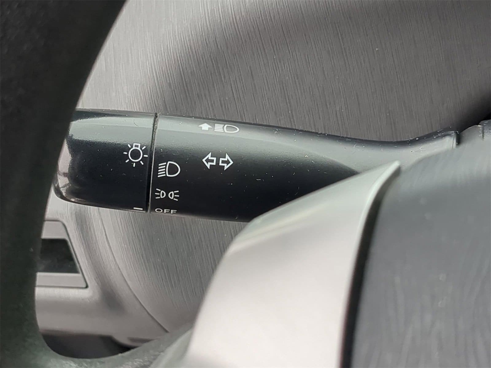 Thumbnail: 2012 Toyota Prius v - 33