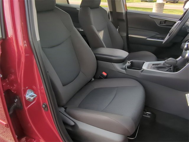 Thumbnail: 2024 Toyota RAV4 - 21