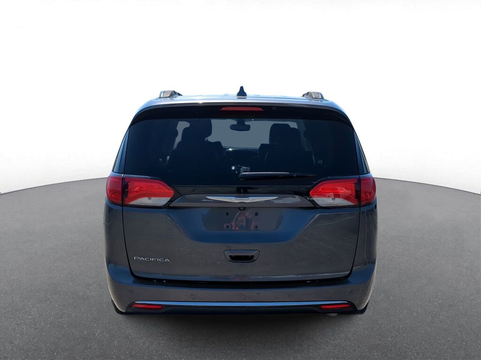Thumbnail: 2017 Chrysler Pacifica - 7
