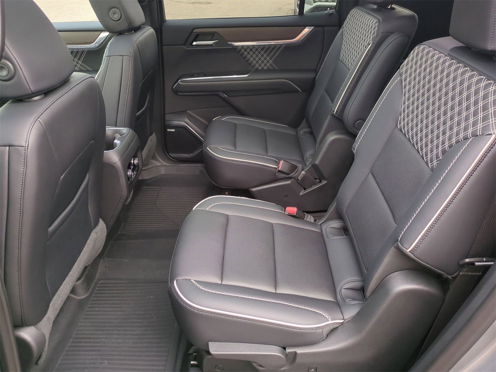 Thumbnail: 2024 GMC Acadia - 20