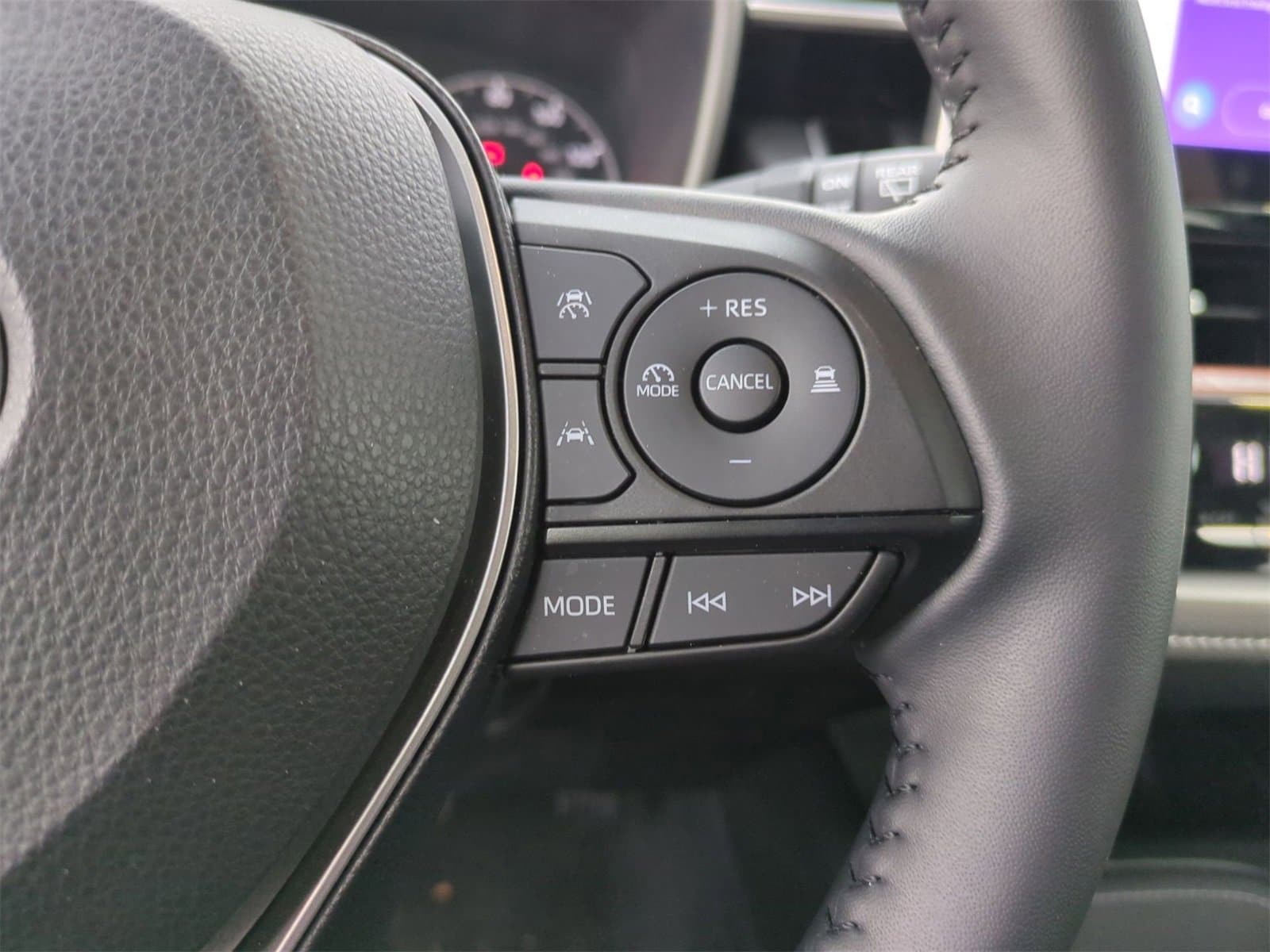 Thumbnail: 2025 Toyota Corolla - 24