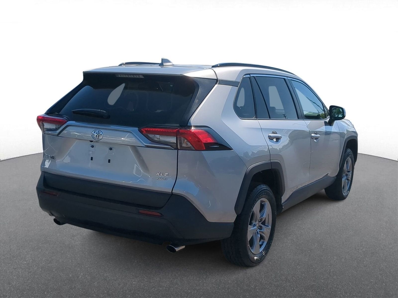 Thumbnail: 2025 Toyota RAV4 - 8