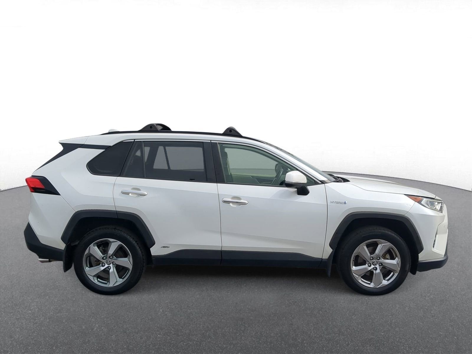 Thumbnail: 2020 Toyota RAV4 - 9