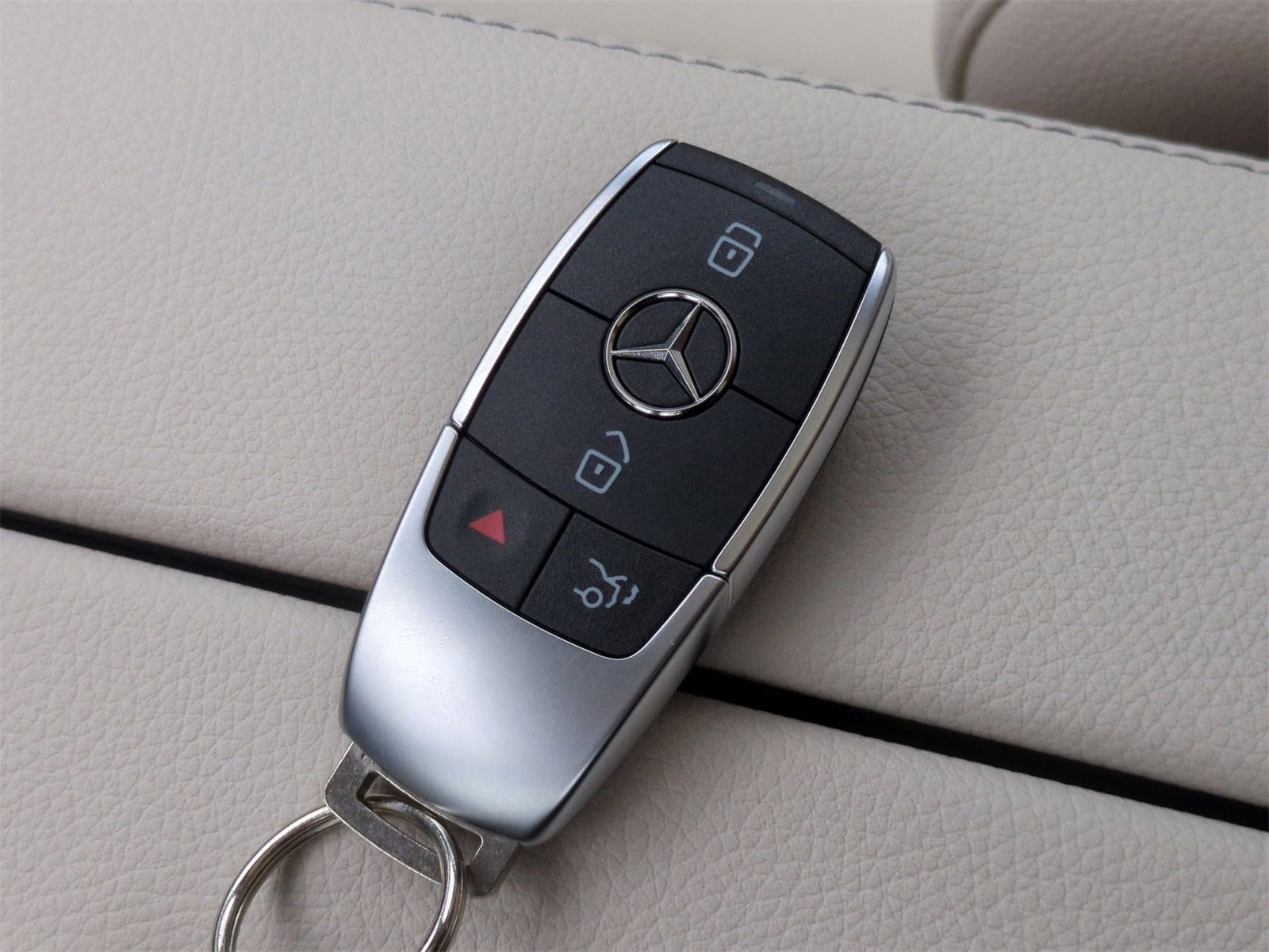 Thumbnail: 2025 Mercedes-Benz EQB - 34